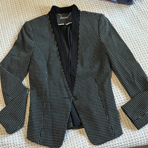 White House Black Market Blazer - Picture 3 of 9